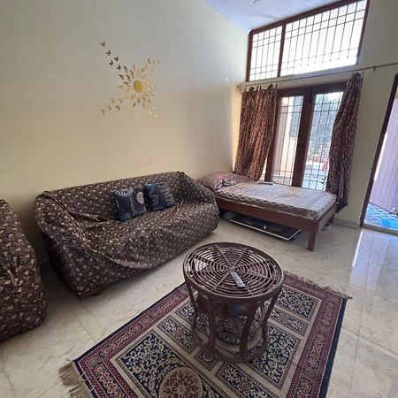 Birds Nest Bed and Breakfast Νέο Δελχί Εξωτερικό φωτογραφία